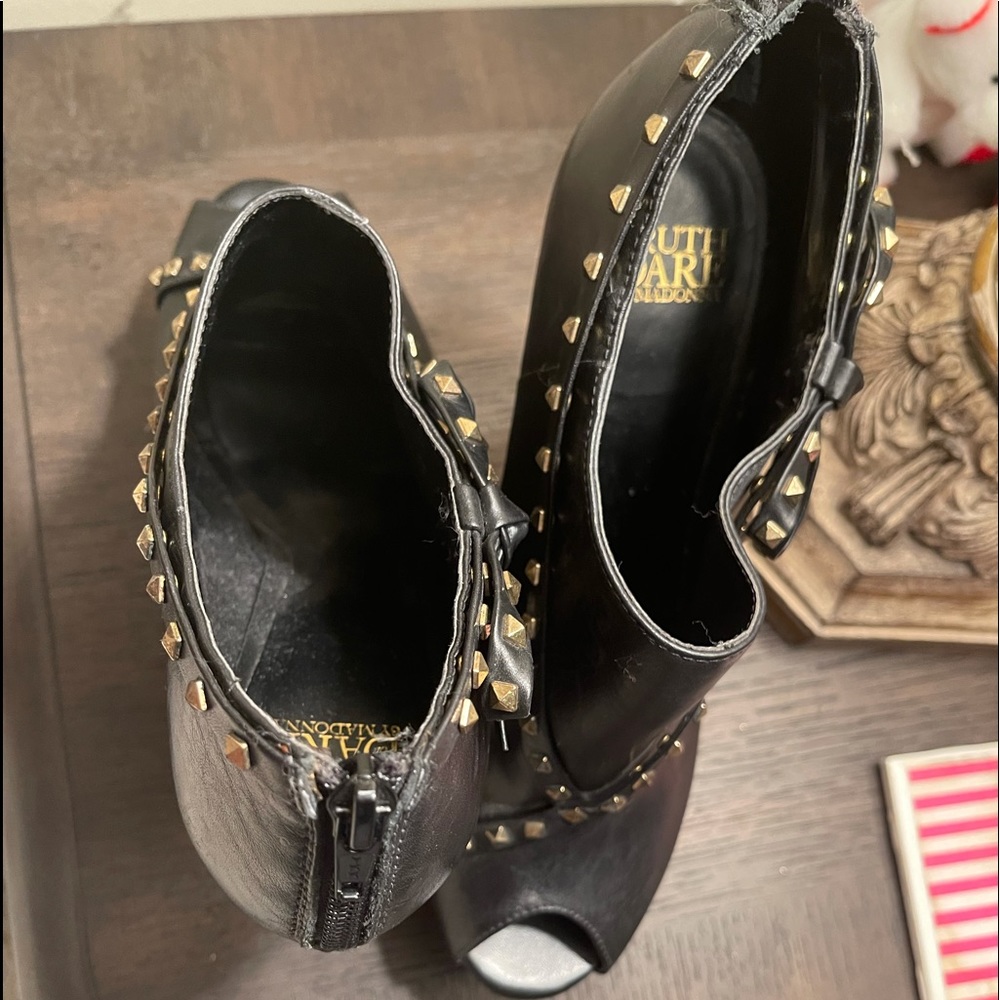 Truth or Dare by Madonna booties
